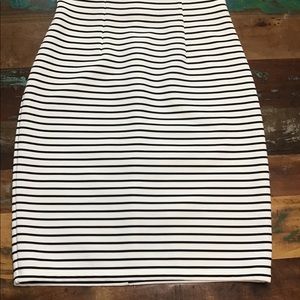HIGH WAISTED SKIRT
